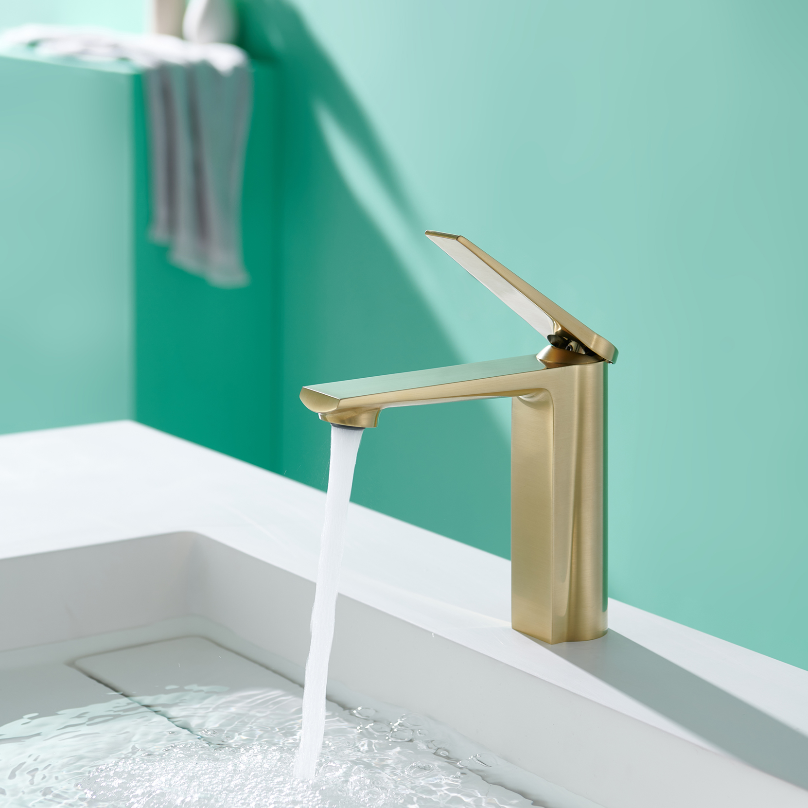 Gold Color Lavatory Brass Material Luxury Style Kaiping City Basin Faucet