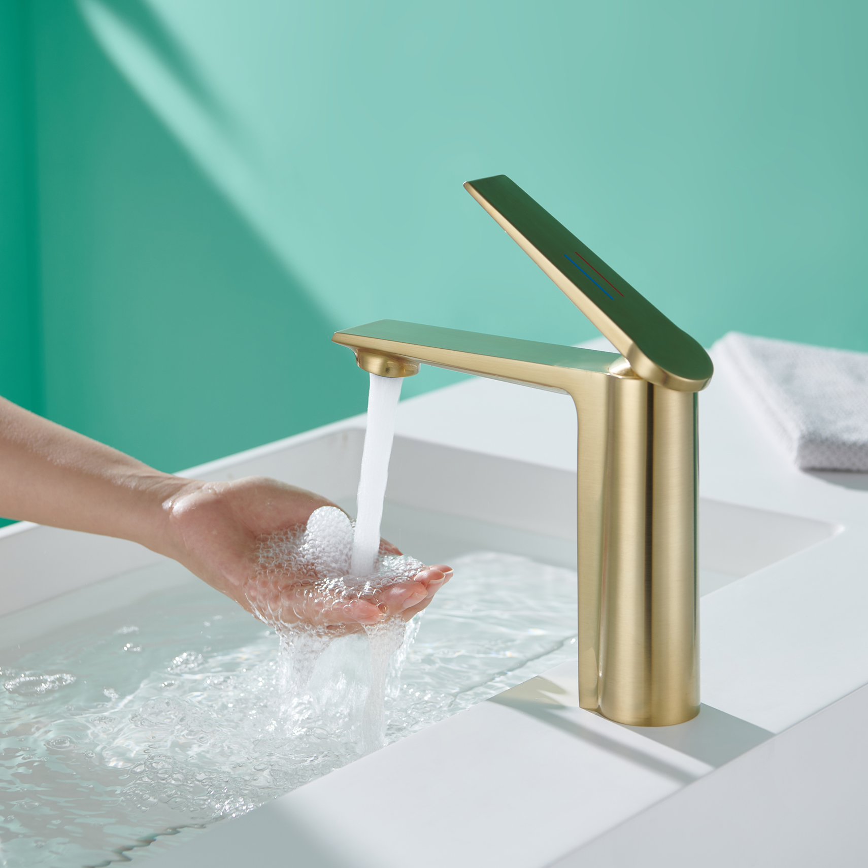 Matt Brush Gold Color Lavatory Brass Material Luxury Style Kaiping City Basin Faucet